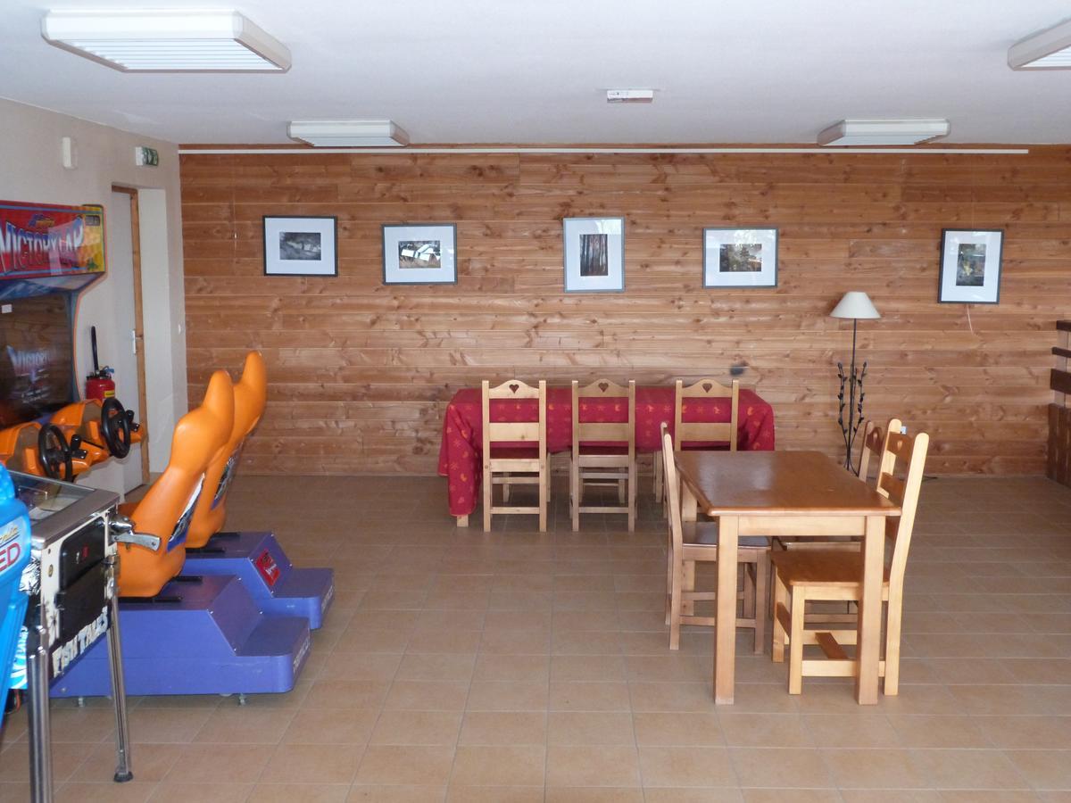 Residence Le Bois De La Reine Super Besse Eksteriør bilde